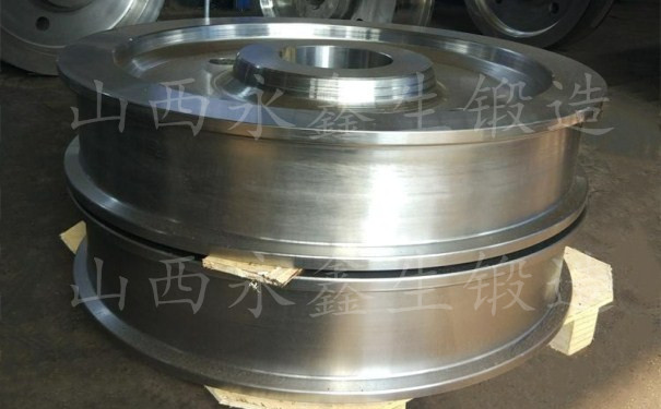 起重機(jī)需要時刻謹(jǐn)慎，減小設(shè)計誤差